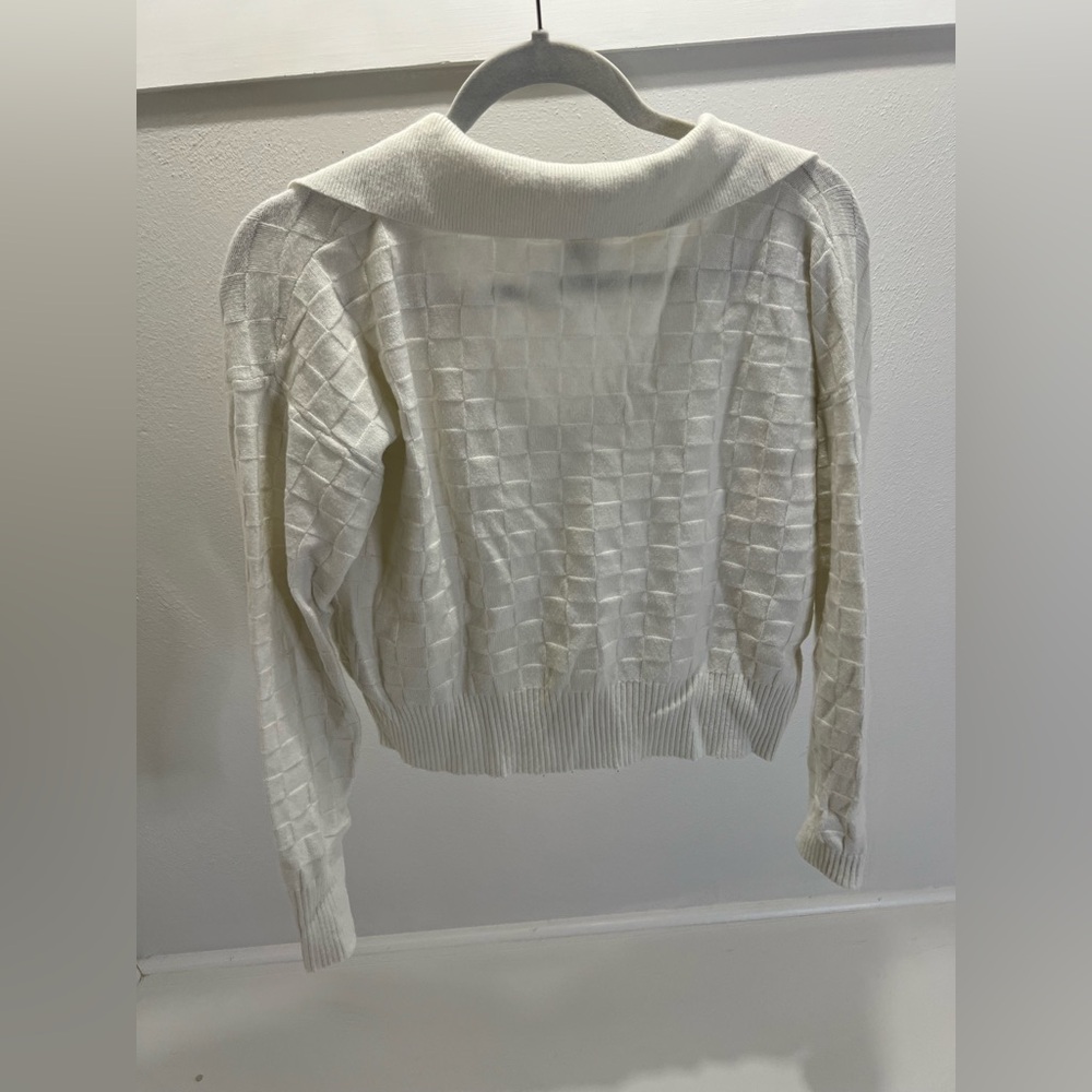 Sincerely Jules V-Neck Sweater - Picture 4 of 6